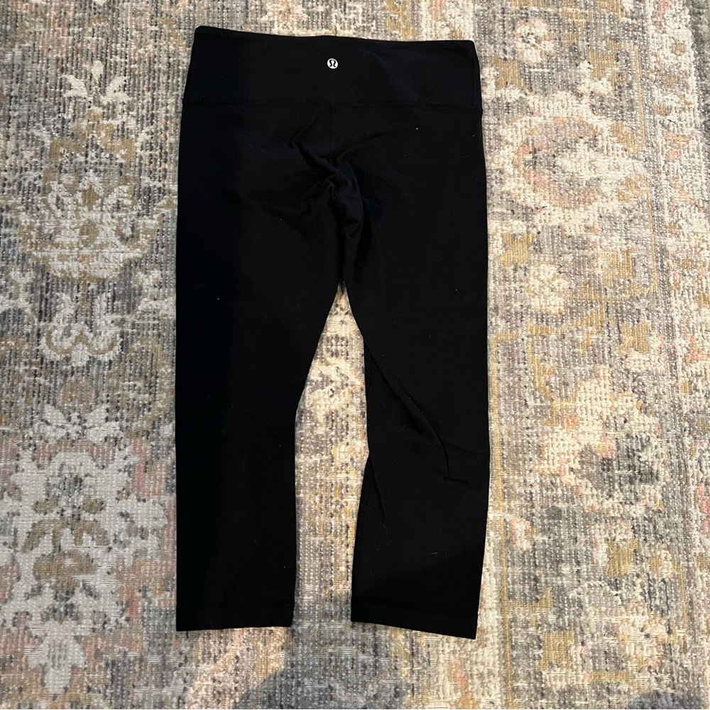Lululemon Crop Leggings sz 8